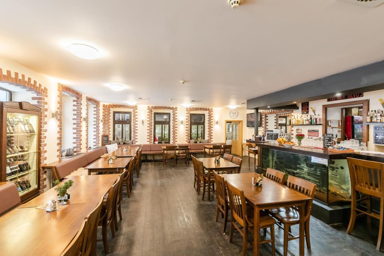 Hotel Perla Jizery Josefŭv Dŭl Ngoại thất bức ảnh